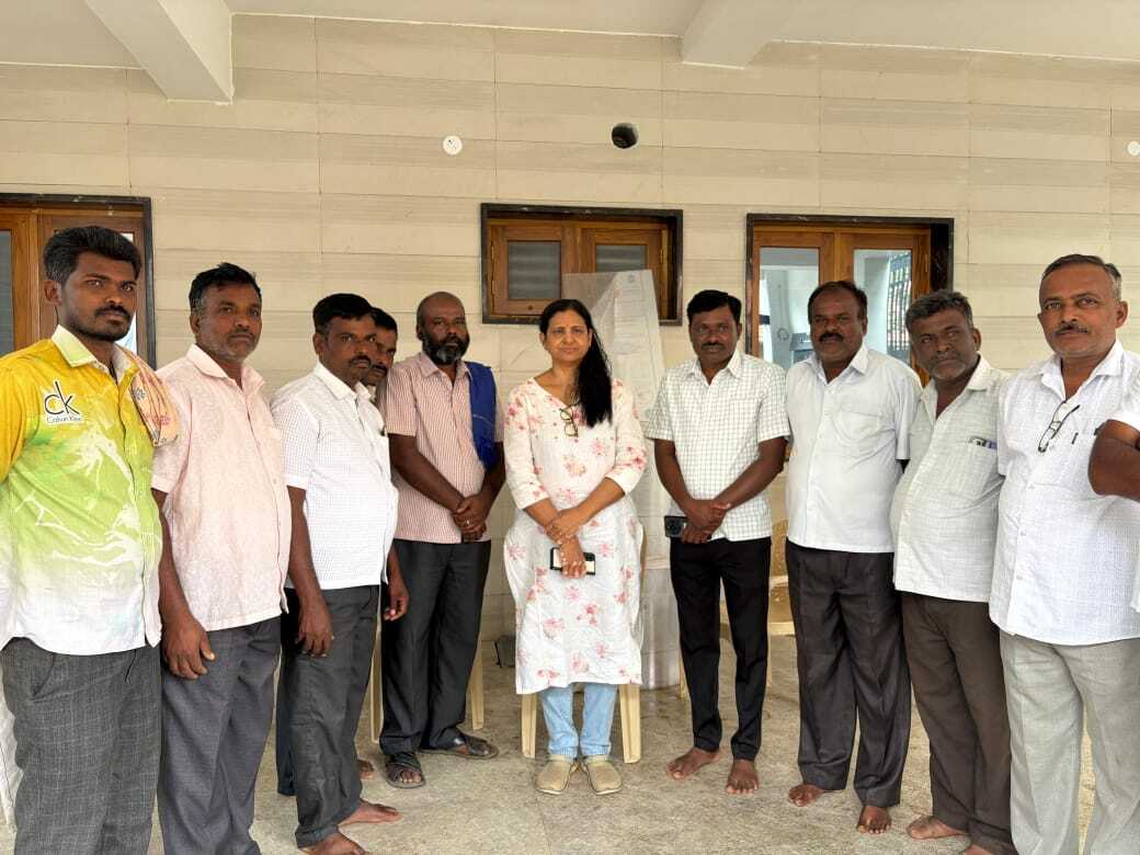 ತಾಲೂಕಿನ ರೈತರ ಮತ್ತು ಸಾರ್ವಜನಿಕರ ಸಮಸ್ಯೆಗಳನ್ನು  ಆಲಿಸಿದ ಸಂದರ್ಭ